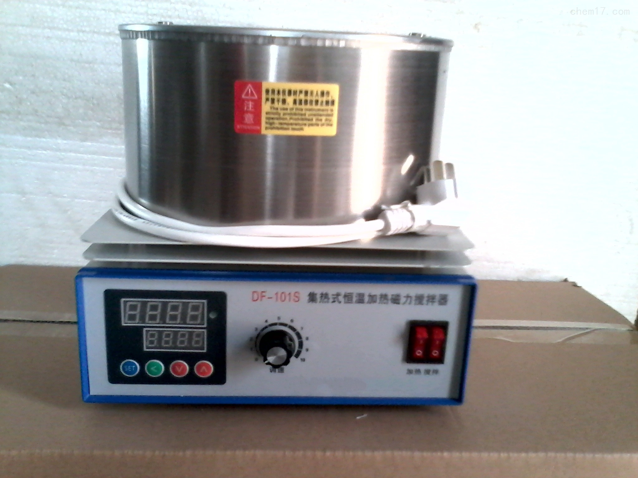 集热式恒温加热磁力搅拌器 DF-101S